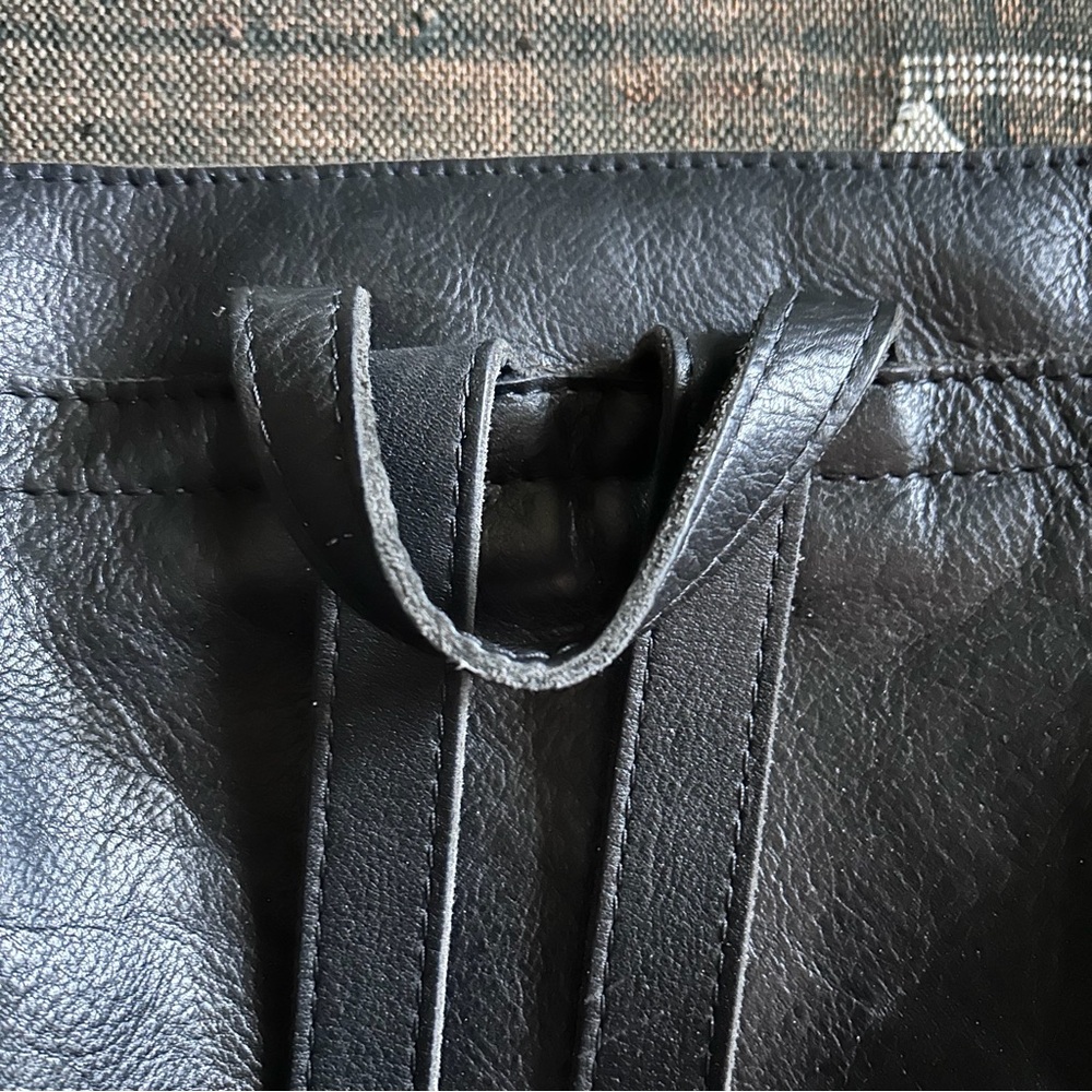 Pre-Loved Portland Leather Goods Tote Backpack in Classic - Picture 6 of 9